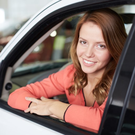 Auto-rahaksi-asiakastarina-jutta